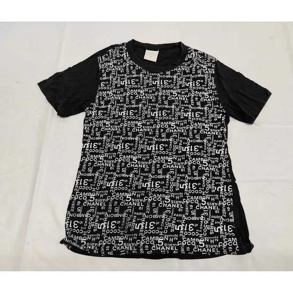 買取実績：シャネル Tシャツ ロゴ 黒 Tシャツ｜エニティ銀座