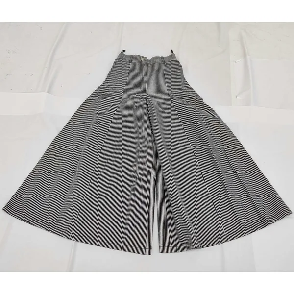 買取実績：シャネル キュロットパンツ デニム ストライプ P47328 サイズ36 パンツ｜エニティ銀座