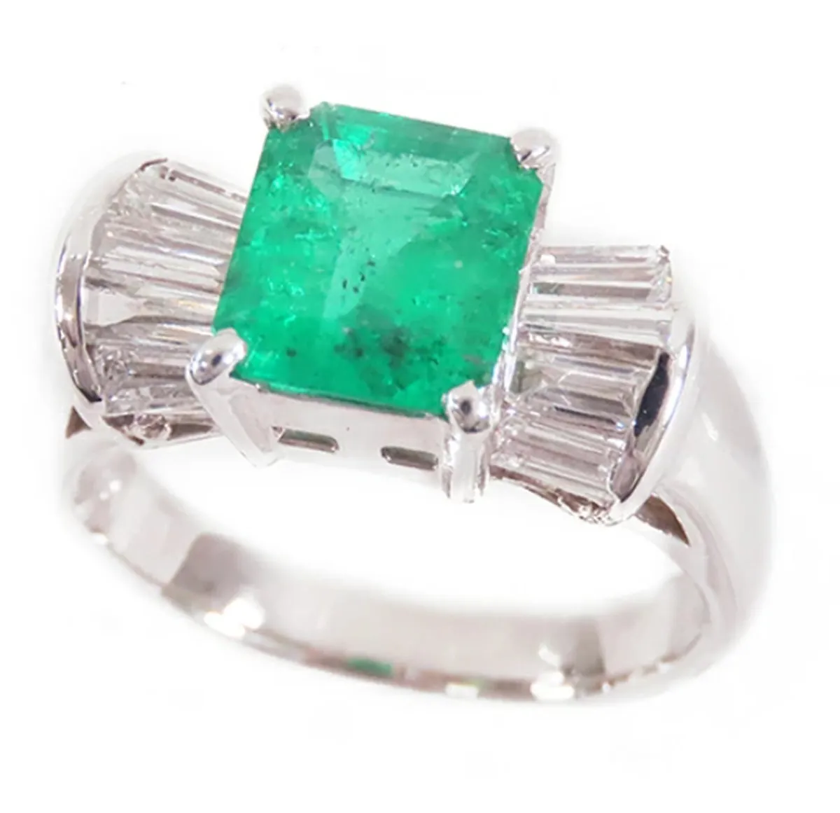 買取実績：Pt900 エメラルドリング